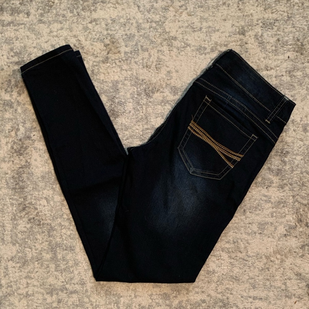 V.I.P. Jeans - Picture 3 of 4